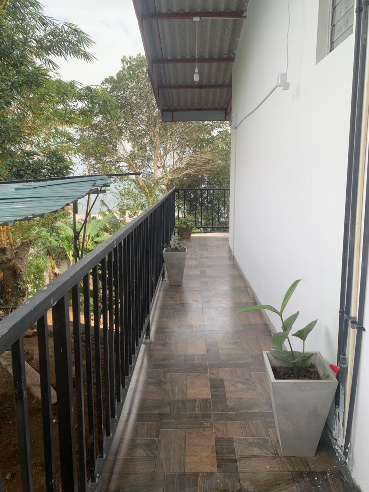 Broad View Apartment Ella Exterior photo